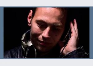 DJ Thomas - Bar Cosmopolitan