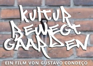 Filmplakat mit dem Filmtitel: "Kultur bewegt Gaarden" und einem Schuh