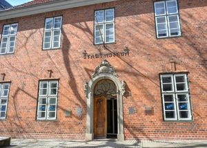 Außenansicht des Warleberger Hofes in der Dänischen Straße
