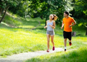 Laufen im Park, © nd3000 / iStock.com