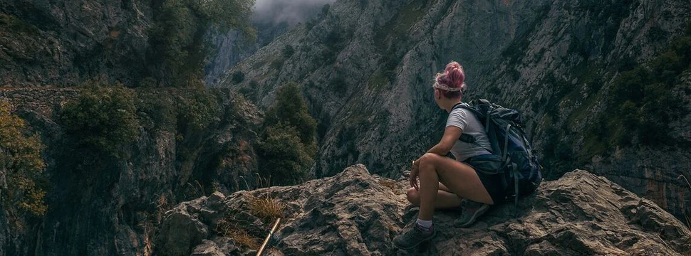 Wandern in den "Picos de Europa", © iStockcom/mario murga