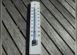 Thermometer bei Wärme