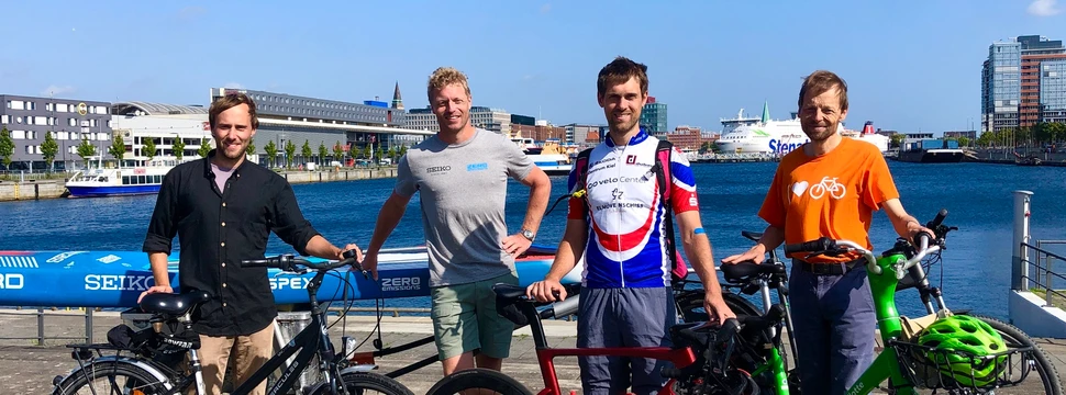 Von links nach rechts: Sam Warmke (Stadtverwaltung), Michael Walther (Stadtradeln-Star), Nils Becker (Kieler Radsport Verein) und Henning von Schöning (Allgemeiner Deutscher Fahrradclub), © kiel-magazin.de