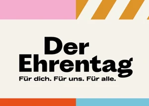 Ein Plakat, das auf einen besonderen Tag hinweist, an dem der Geburtstag des Grundgesetztes gefeiert wird