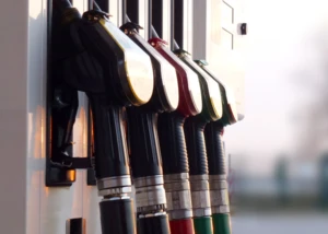 Zapfsäule an der Tankstelle, © Rainer Sturm / pixelio.de