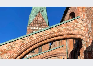 Österliche Turm- und Gewölbeführung mit Teilnahme am Glockenspiel vor Ort im Gewölbe