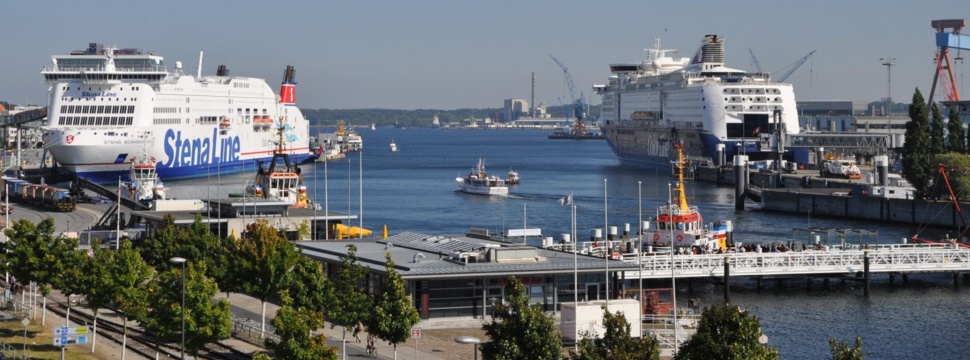Fährlinien im Hafen von Kiel, © Kiel Marketing/Kristina Steigüber